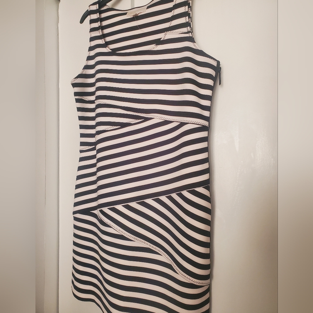 NWOT-Michael Kors Striped Black and White Women's Dress 12